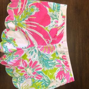 Lilly Pulitzer Shorts  Size 12